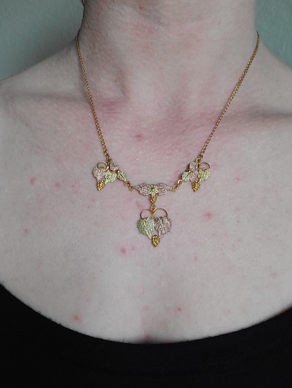 Tricolor Grape Leaf 17" Necklace - Black Hills Gold 10-12k